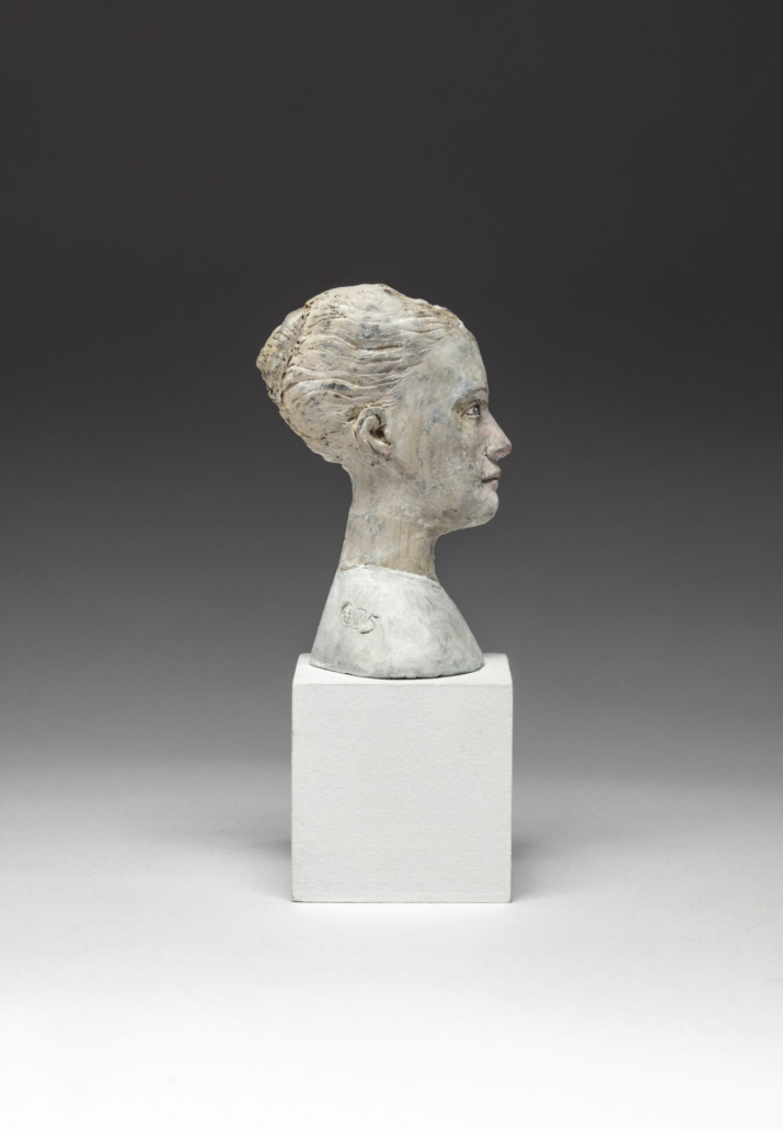 Agnès Baillon, « Profil blanc », Faïence, Hauteur : 9 cm