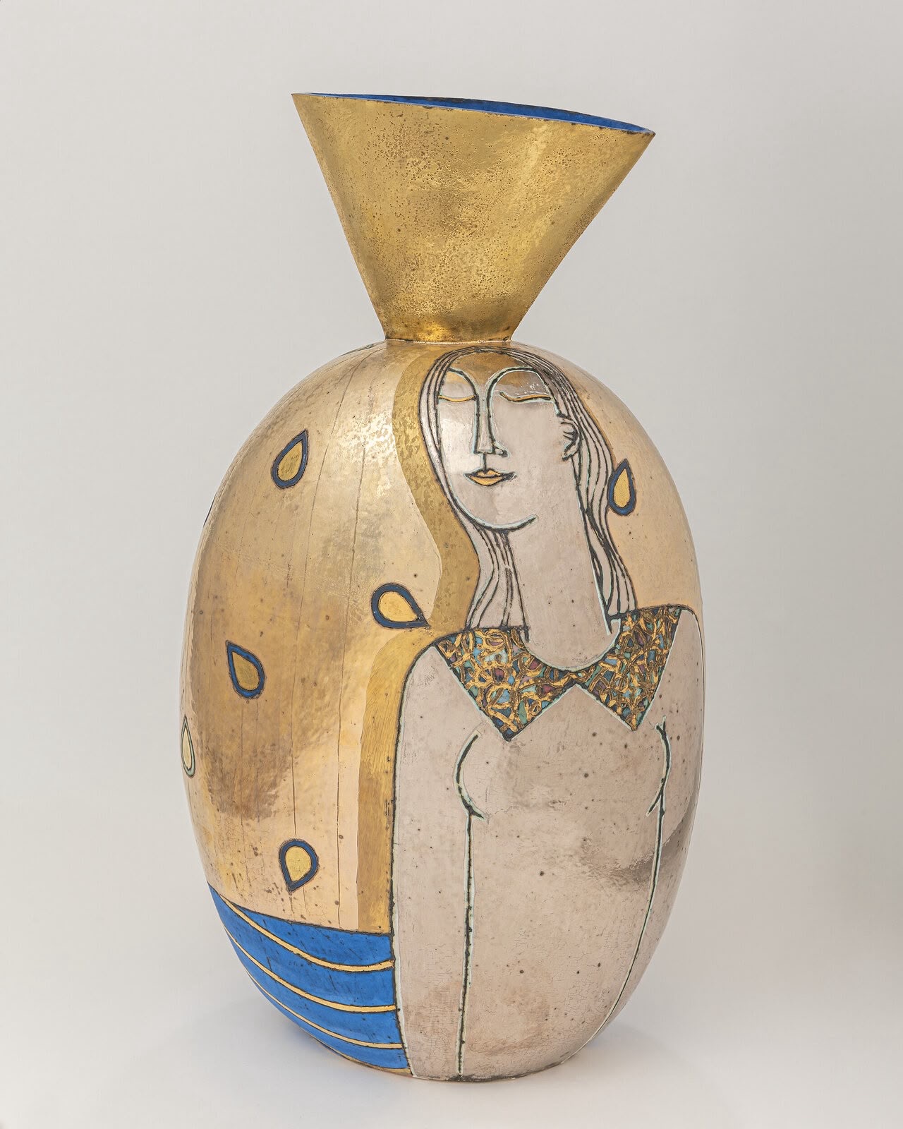 Nina Khemchyan, « Danae », Céramique, 72 x 40 x 26 cm