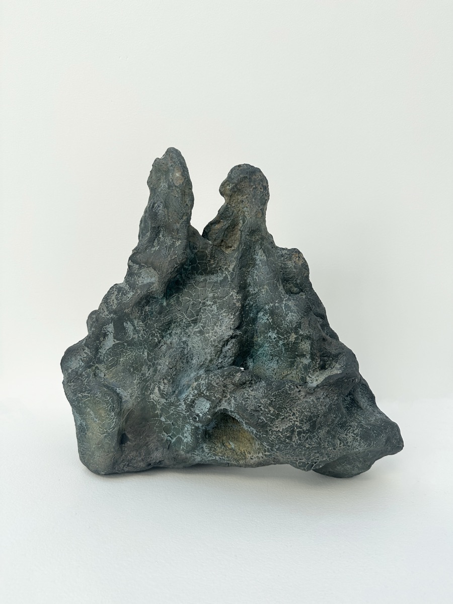 Gisèle Buthod-Garçon, « Rêve de pierre », céramique, 29 x 34 x 17 cm
