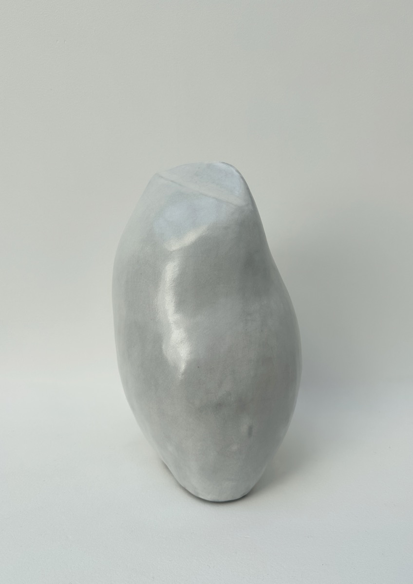 Gisèle Buthod-Garçon, « Forme blanche », céramique, 29 x 20 x 15 cm